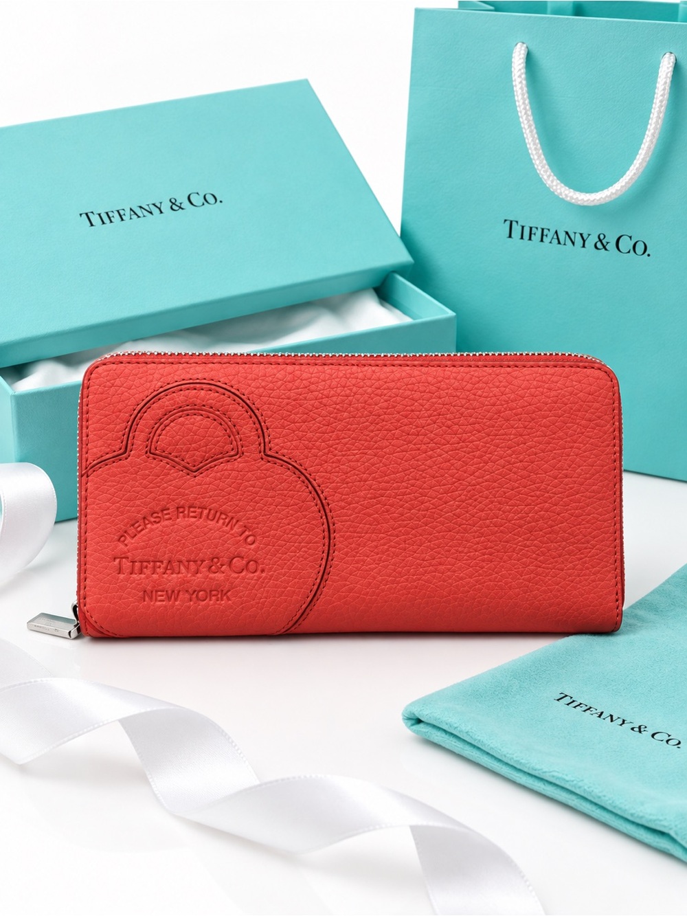 Rare Tiffany Return to Tiffany Long Hibiscus Red Zip Wallet NIB